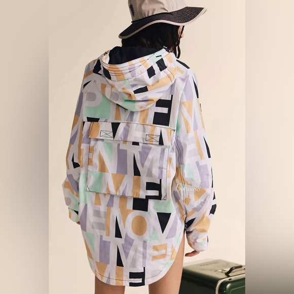 NWT Free People Movement Singin’ In The Rain Printed Packable Jacket Size XS - Picture 7 of 8